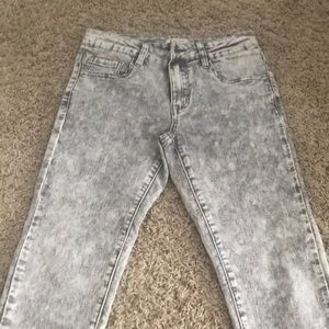 Washed crop stretch jean